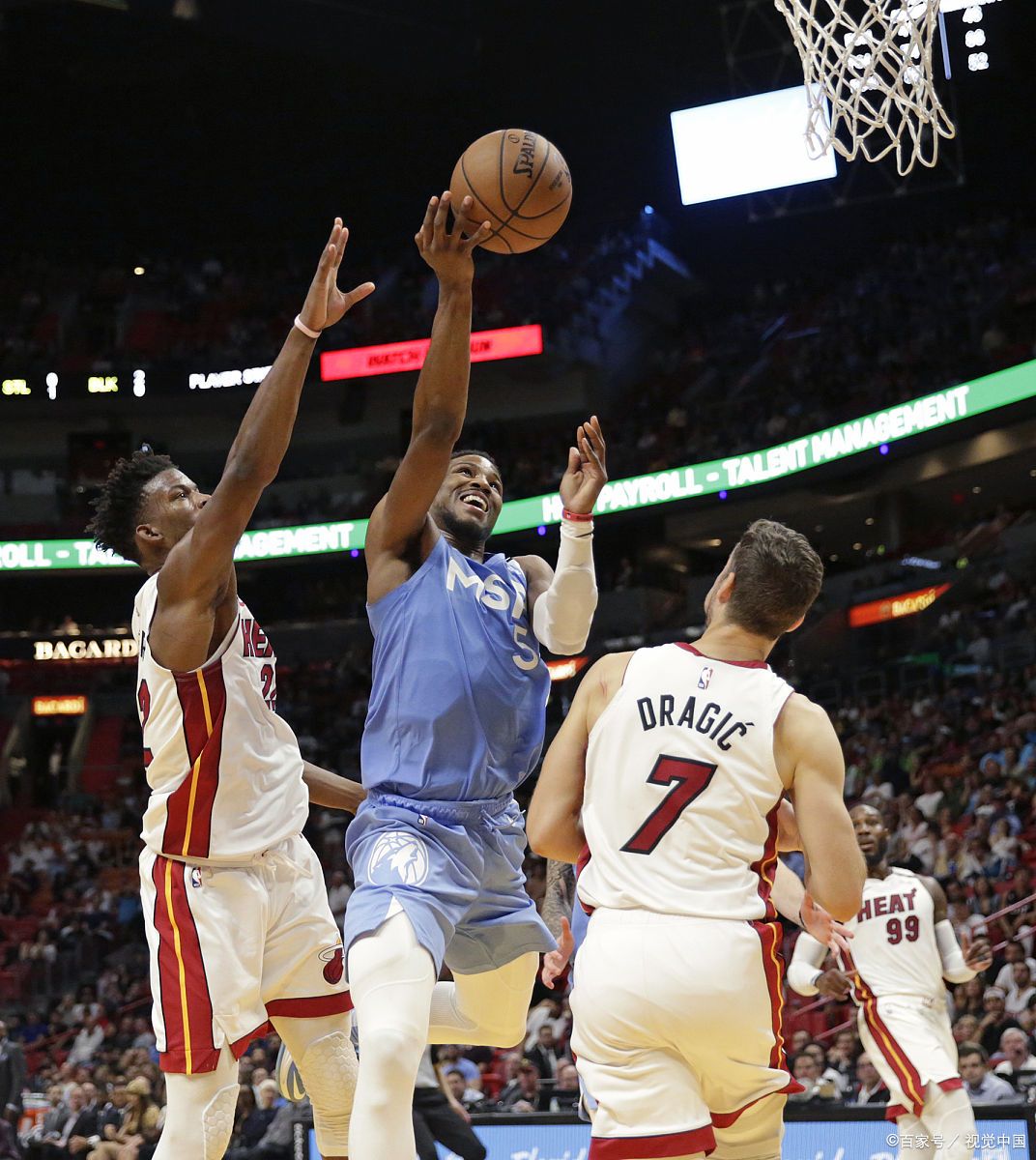 乐鱼-关于快船绝杀雄鹿,锡安扛起全队的信息